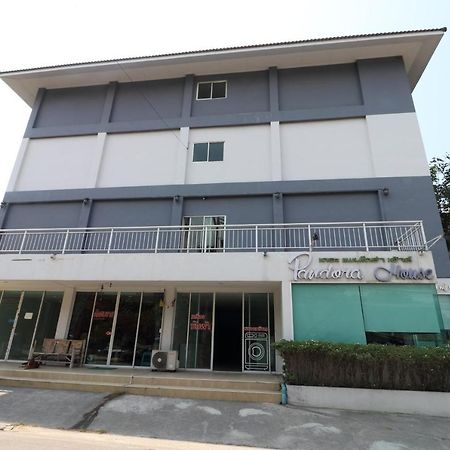 Hotel Oyo 75389 Pandora House à Pattaya Extérieur photo