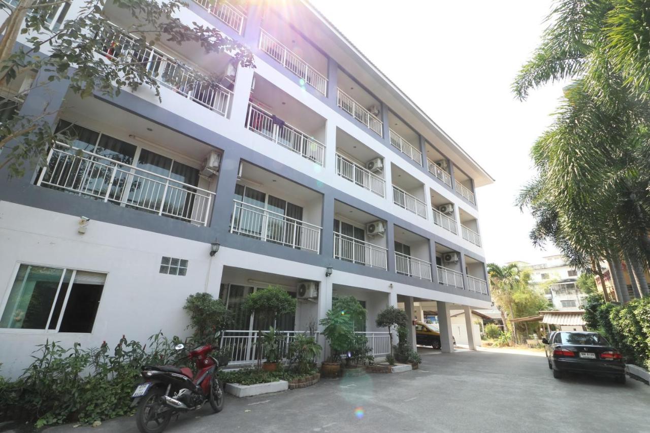 Hotel Oyo 75389 Pandora House à Pattaya Extérieur photo
