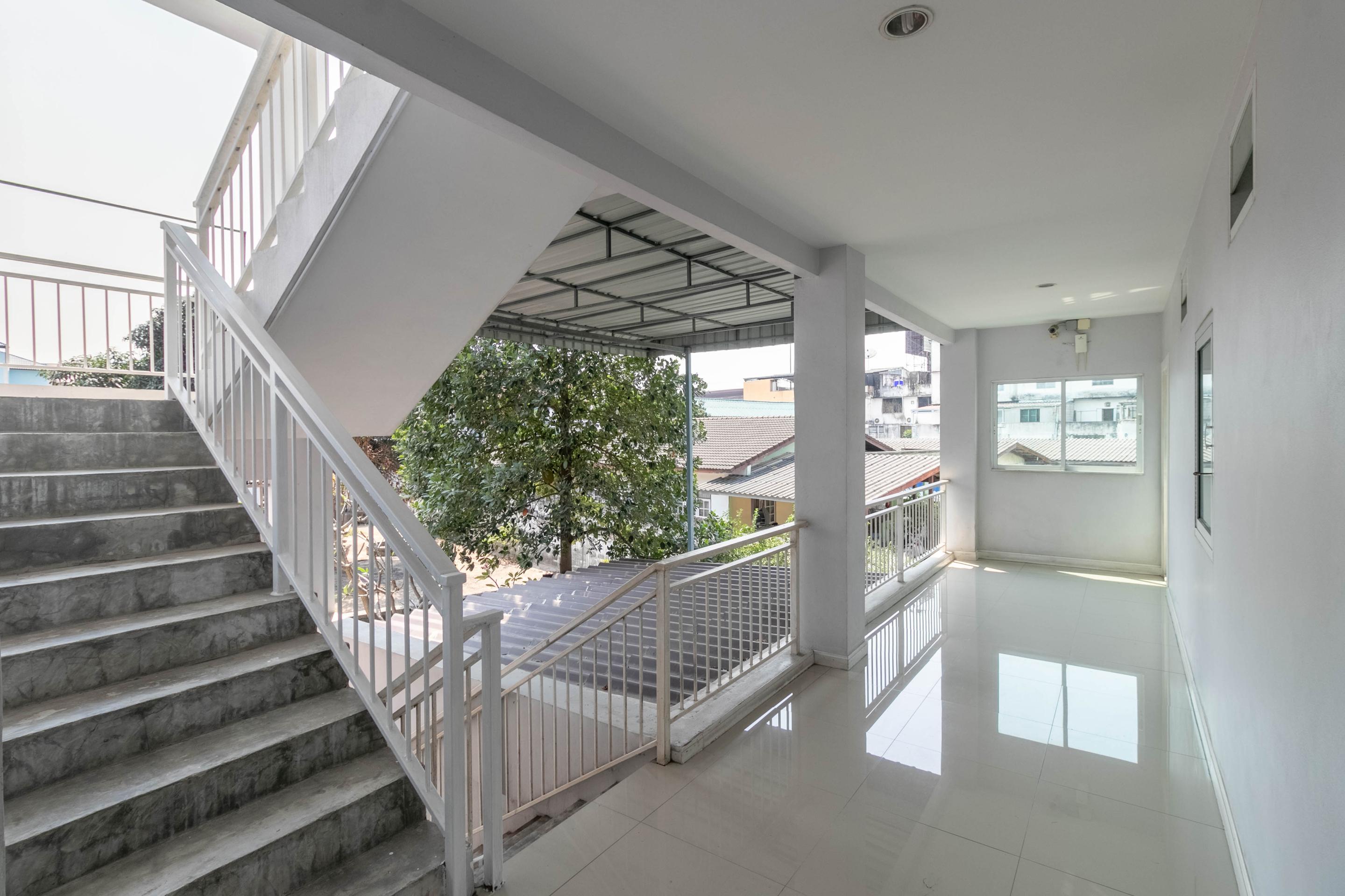 Hotel Oyo 75389 Pandora House à Pattaya Extérieur photo