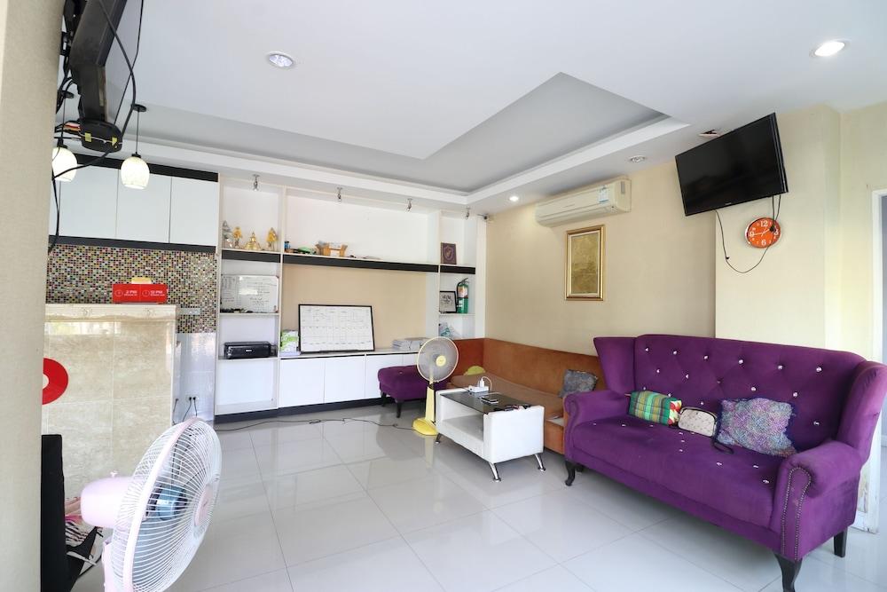 Hotel Oyo 75389 Pandora House à Pattaya Extérieur photo