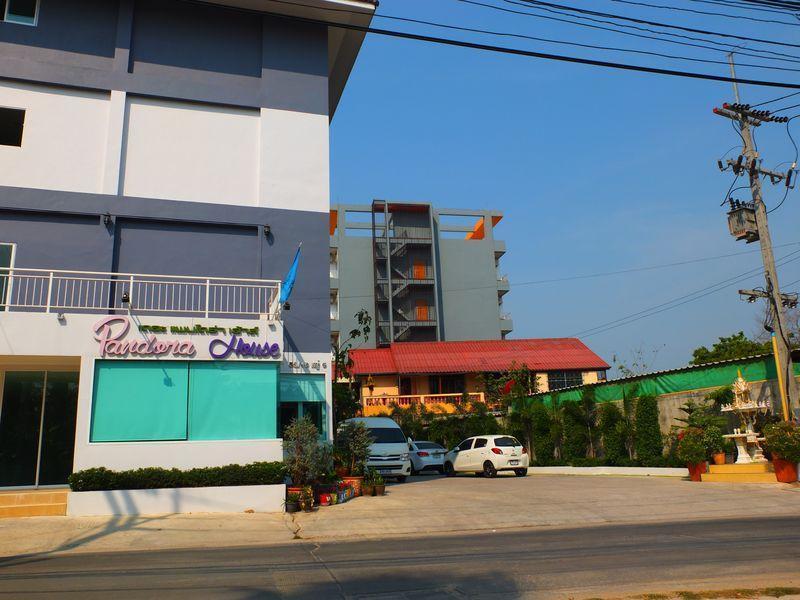 Hotel Oyo 75389 Pandora House à Pattaya Extérieur photo