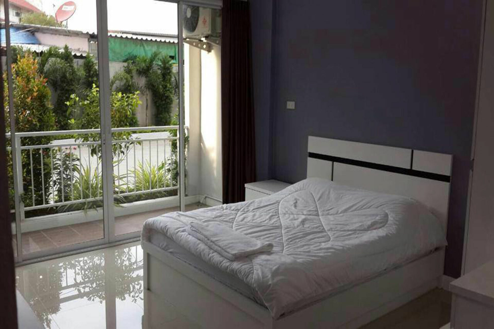 Hotel Oyo 75389 Pandora House à Pattaya Extérieur photo