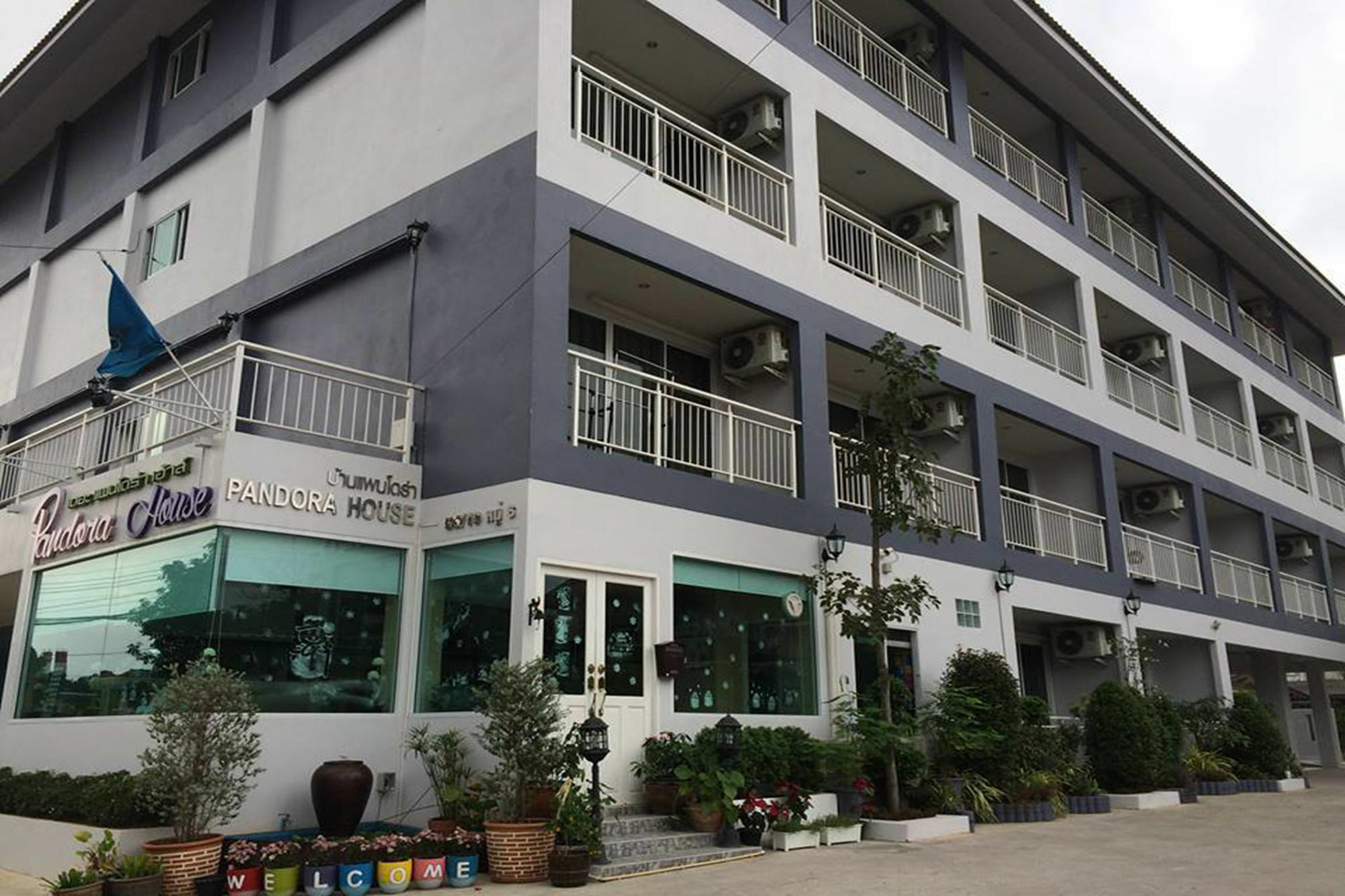 Hotel Oyo 75389 Pandora House à Pattaya Extérieur photo